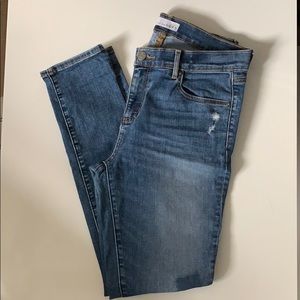 Distressed Skinny Jeans